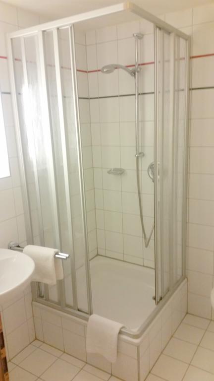 Altstadt- Und Businesshotel Pfaubraeu - Brauereigasthof - Fruehstuecksbuffet - Kostenfreie Radgarage - Hunde Willkommen Trostberg an der Alz Εξωτερικό φωτογραφία