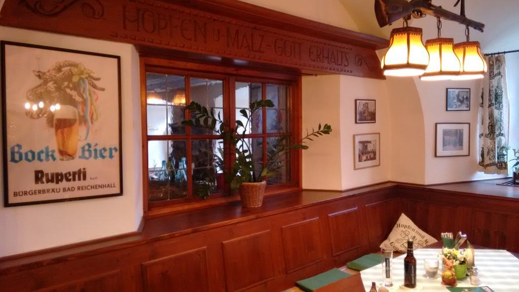 Altstadt- Und Businesshotel Pfaubraeu - Brauereigasthof - Fruehstuecksbuffet - Kostenfreie Radgarage - Hunde Willkommen Trostberg an der Alz Εξωτερικό φωτογραφία